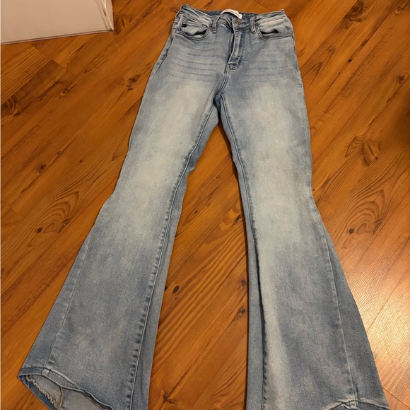 KanCan Light Blue Straight Leg Jeans - Picture 2 of 7